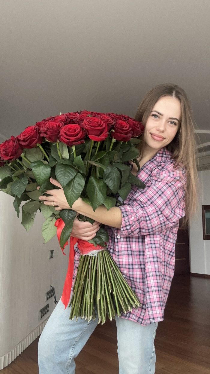 101 червона троянда XL